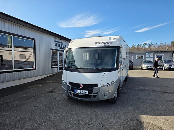 Rapido 9005 HDF Långbäddar Badrum bak Kamkedja 177 hk Aut 4,95% ränta