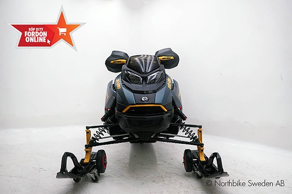 Ski-Doo MXZ XRS 850 E-tec *DEMO* 4 of 14