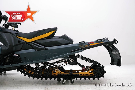 Ski-Doo MXZ XRS 850 E-tec *DEMO* 7 of 14