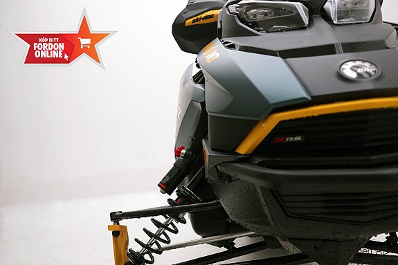 Ski-Doo MXZ XRS 850 E-tec *DEMO* 8 of 14