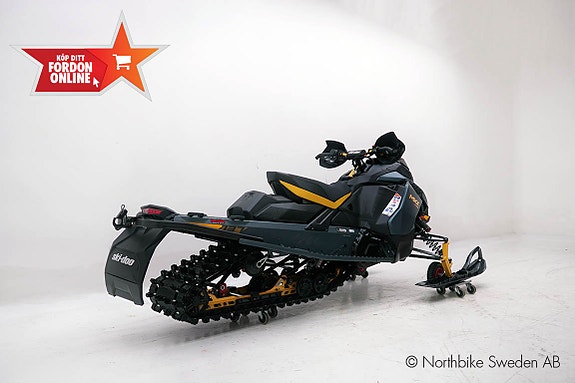 Ski-Doo MXZ XRS 850 E-tec *DEMO* 3 of 14