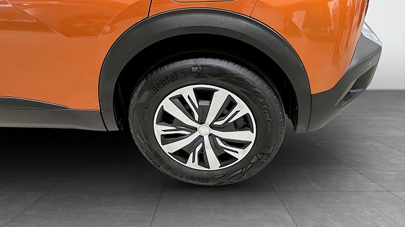 Peugeot 2008 6 of 12