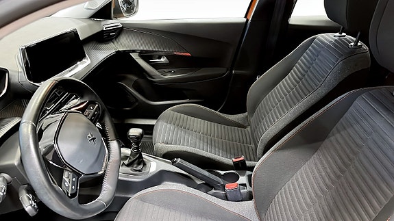 Peugeot 2008 10 of 12