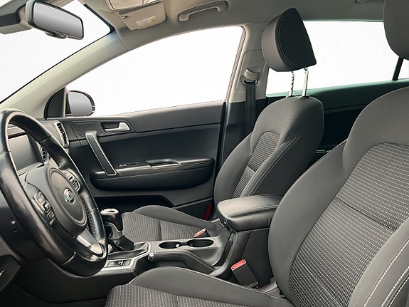 Kia Sportage 8 of 30
