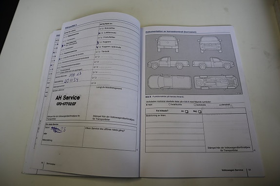 Volkswagen Amarok 24 of 27