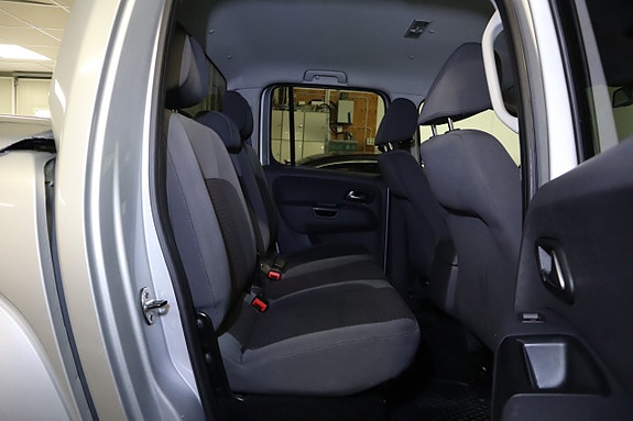 Volkswagen Amarok 17 of 27