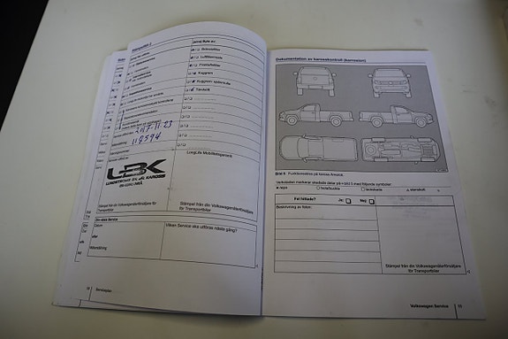 Volkswagen Amarok 21 of 27