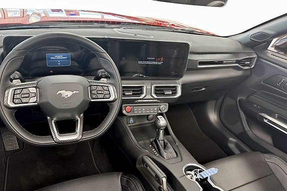 Ford Mustang 7 of 13