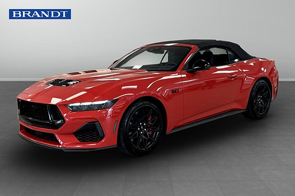 Ford Mustang 2 of 13