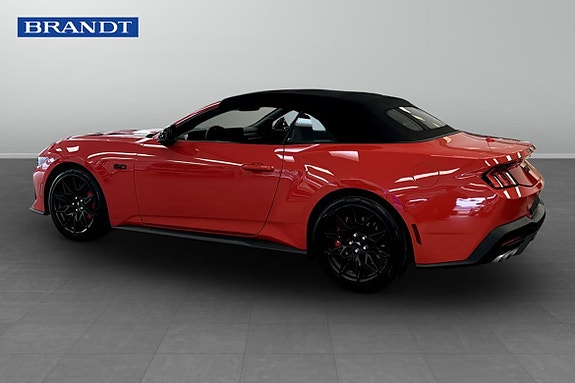 Ford Mustang 3 of 13