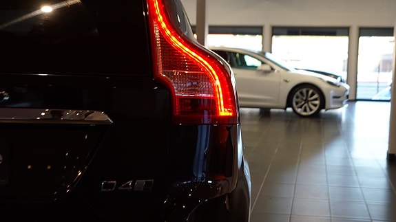 Volvo XC60 3 of 5