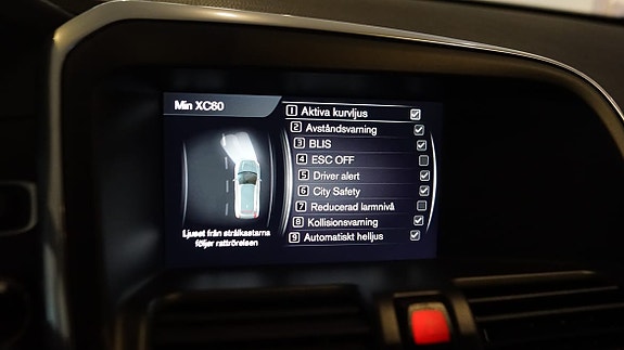 Volvo XC60 9 of 12
