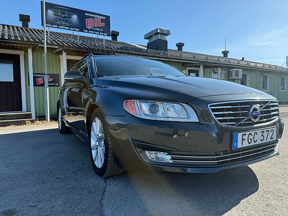 Volvo V70 5 of 5