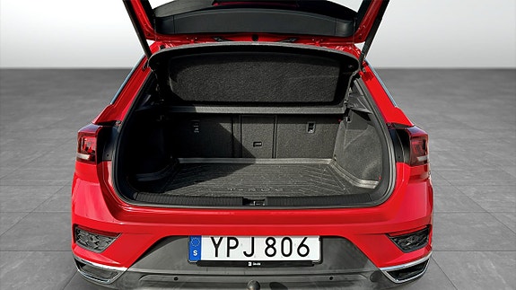 Volkswagen T-Roc 12 of 15