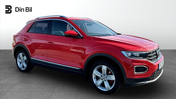 Volkswagen T-Roc 14 of 15