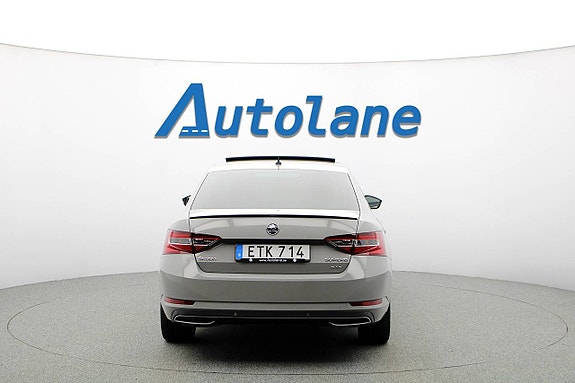 Skoda Superb 7 of 30