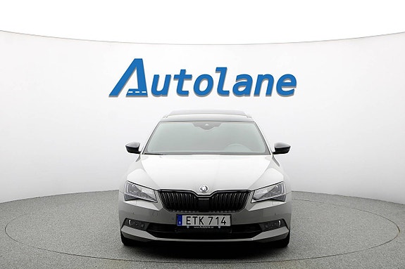Skoda Superb 3 of 5