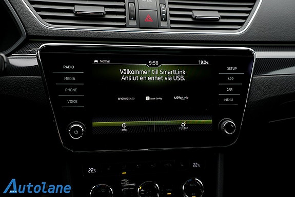 Skoda Superb 24 of 30