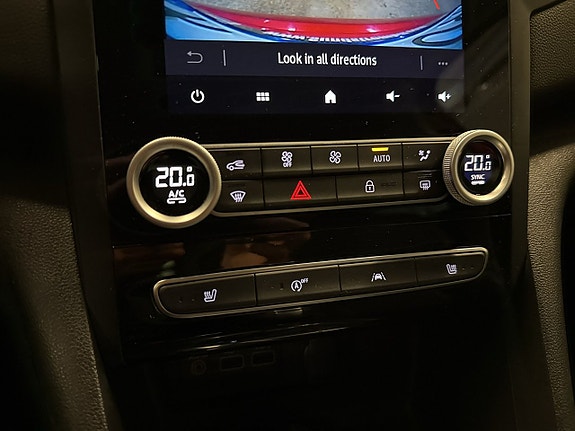 Renault Megane 21 of 27