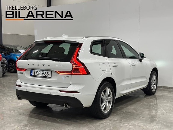 Volvo XC60 8 of 23