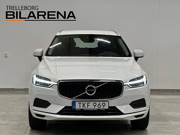 Volvo XC60 3 of 23