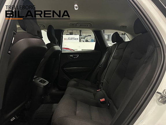 Volvo XC60 19 of 23