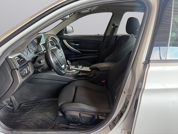 BMW 320 8 of 24