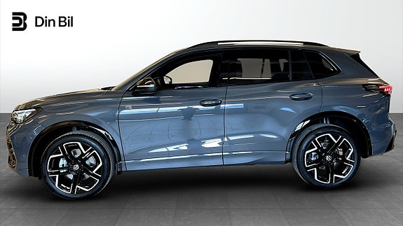 Volkswagen Tiguan 2 of 5