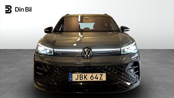 Volkswagen Tiguan 4 of 5