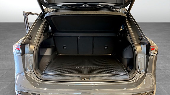 Volkswagen Tiguan 13 of 13