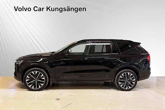 Volvo XC90 3 of 5