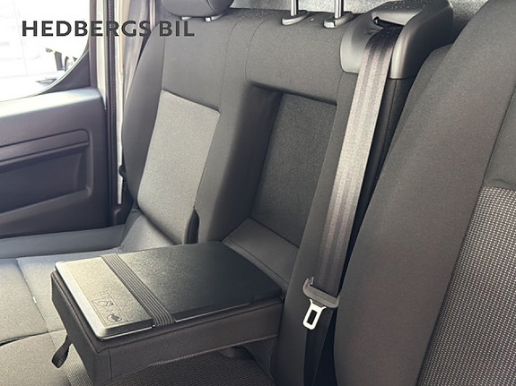 Opel Vivaro 15 of 18
