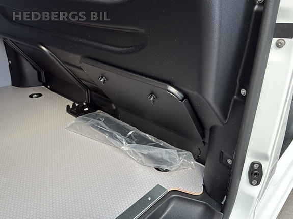 Opel Vivaro 18 of 18