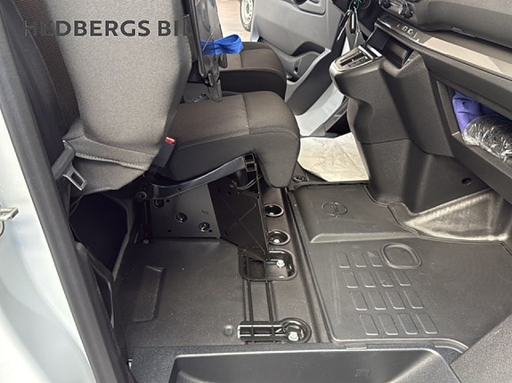 Opel Vivaro 17 of 18