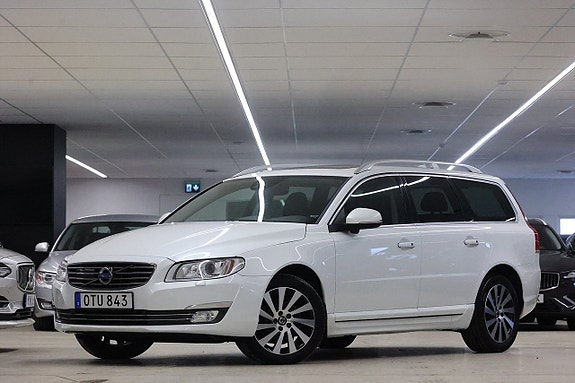 Volvo V70 3 of 5