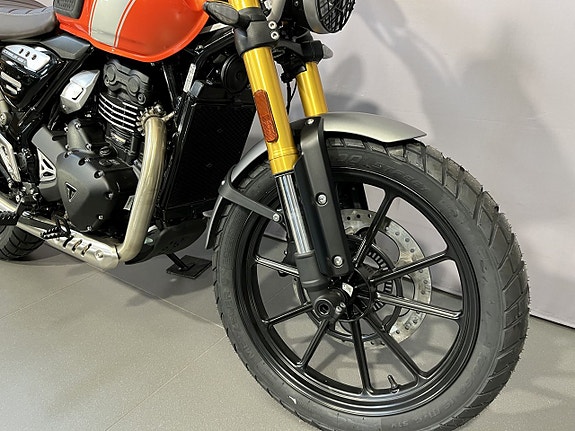 Triumph SCRAMBLER 400X 8 of 17