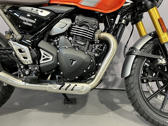 Triumph SCRAMBLER 400X 10 of 17