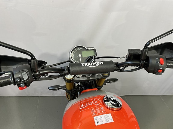 Triumph SCRAMBLER 400X 15 of 17