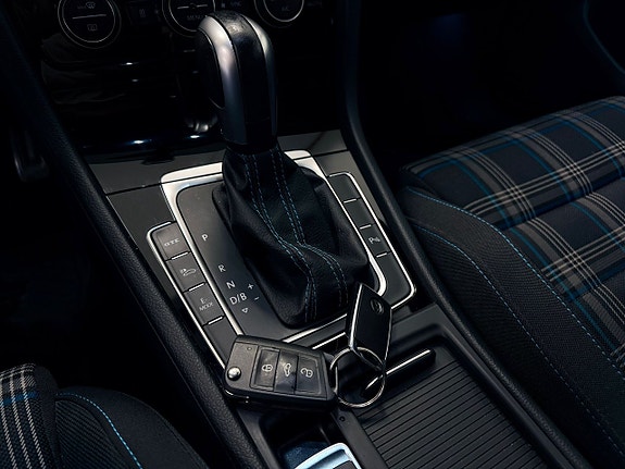 Volkswagen Golf I 7 of 18
