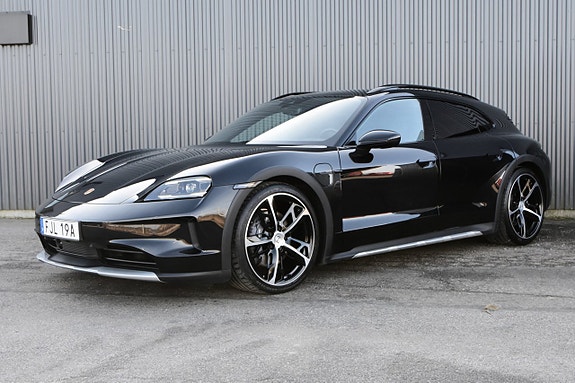 Porsche Taycan Cross Turismo