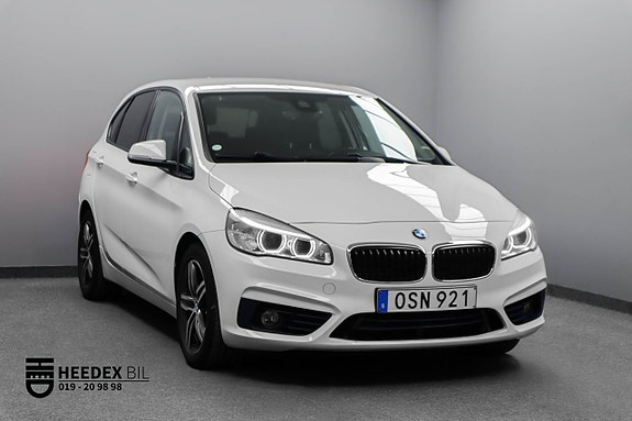 BMW 225i