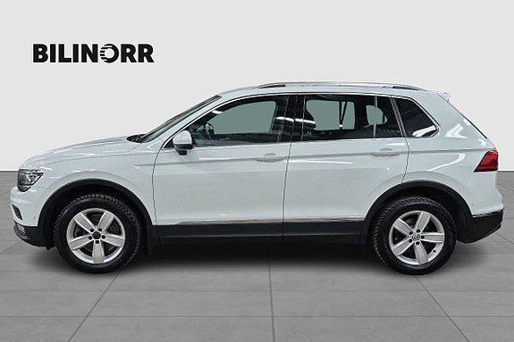 Volkswagen Tiguan 3 of 5