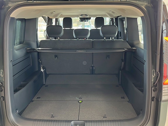 Kia PV5 14 of 18