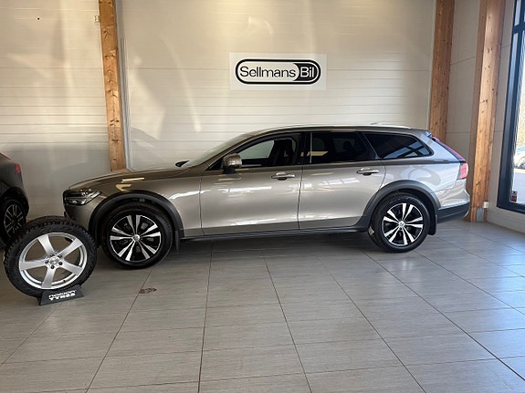 Volvo V90 Cross Country