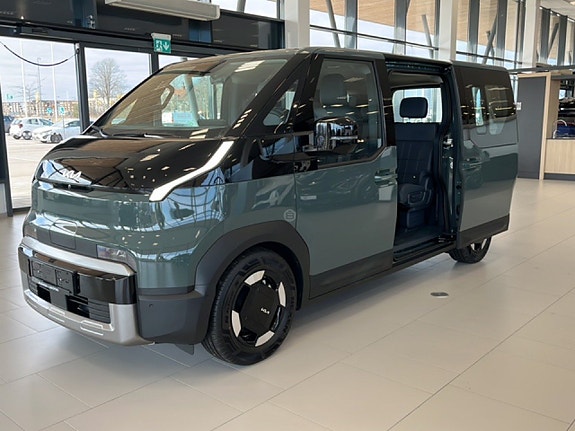 Kia PV5 18 of 18