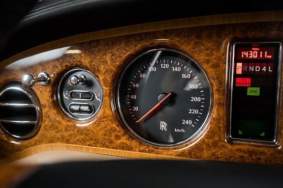 Rolls Royce Silver Seraph 21 of 30