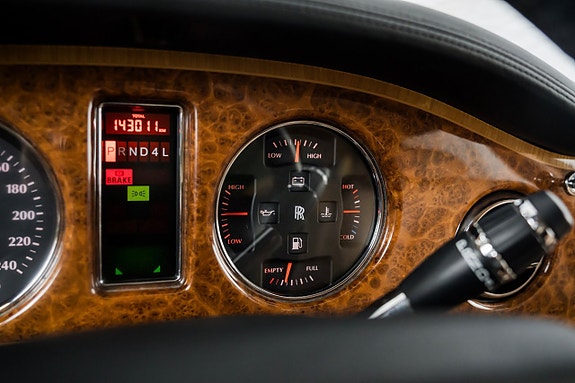 Rolls Royce Silver Seraph 22 of 30