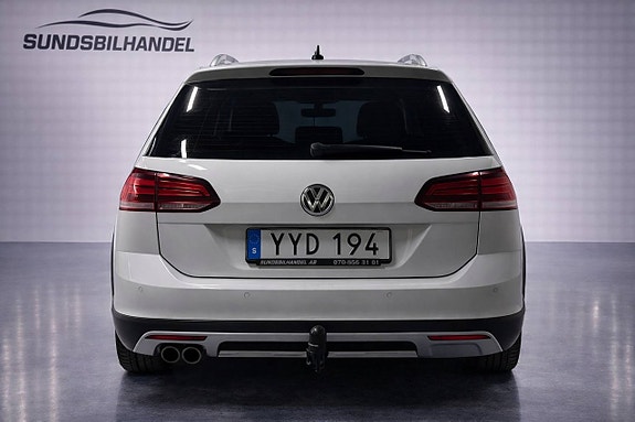 Volkswagen Golf Alltrack 5 of 17