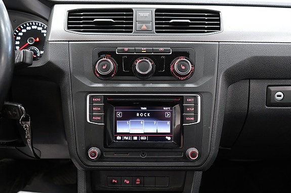 Volkswagen Caddy Maxi 19 of 24