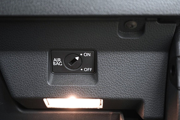 Volkswagen Caddy Maxi 23 of 24